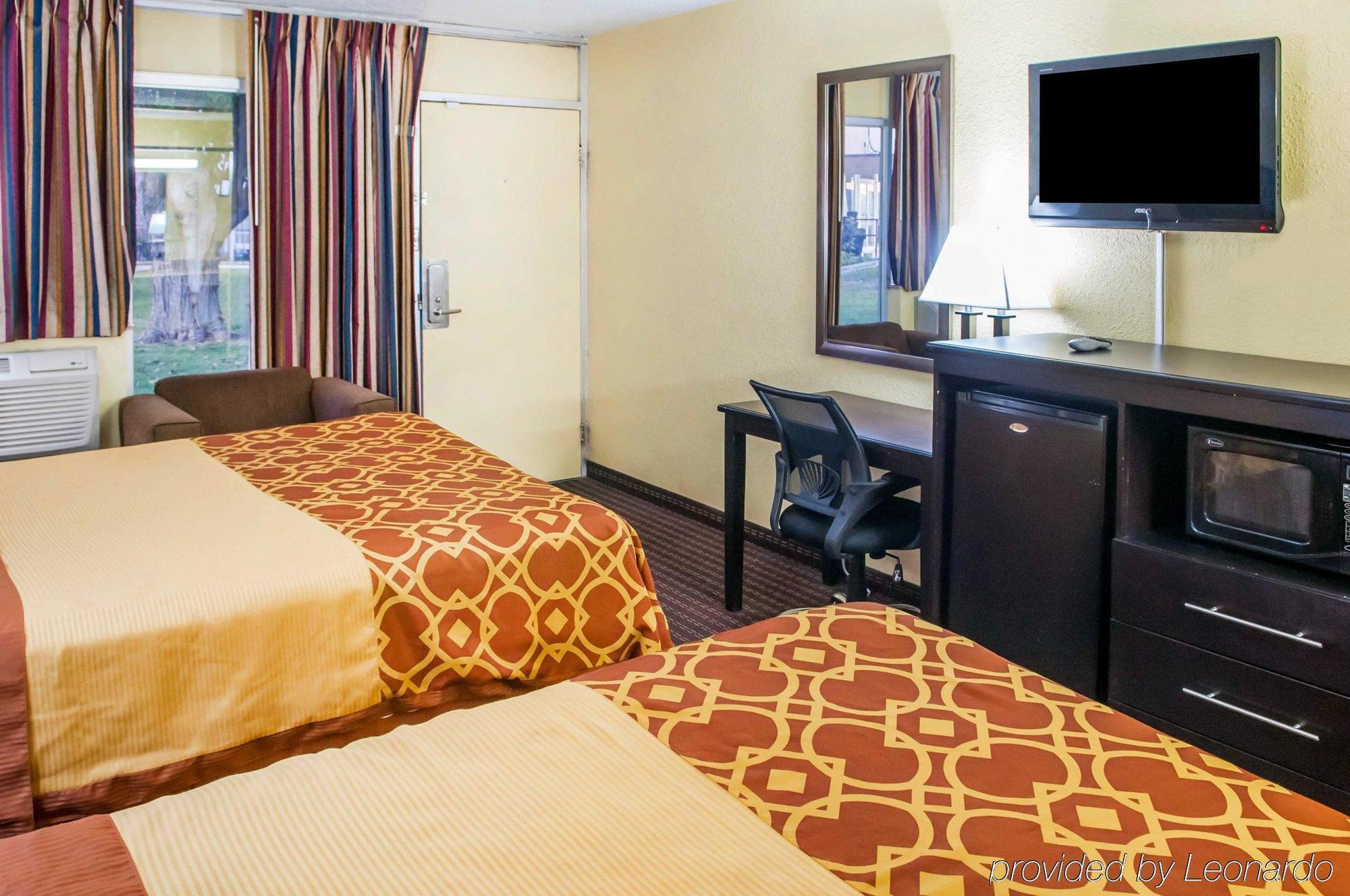 Econo Lodge Carlsbad Caverns Area מראה חיצוני תמונה