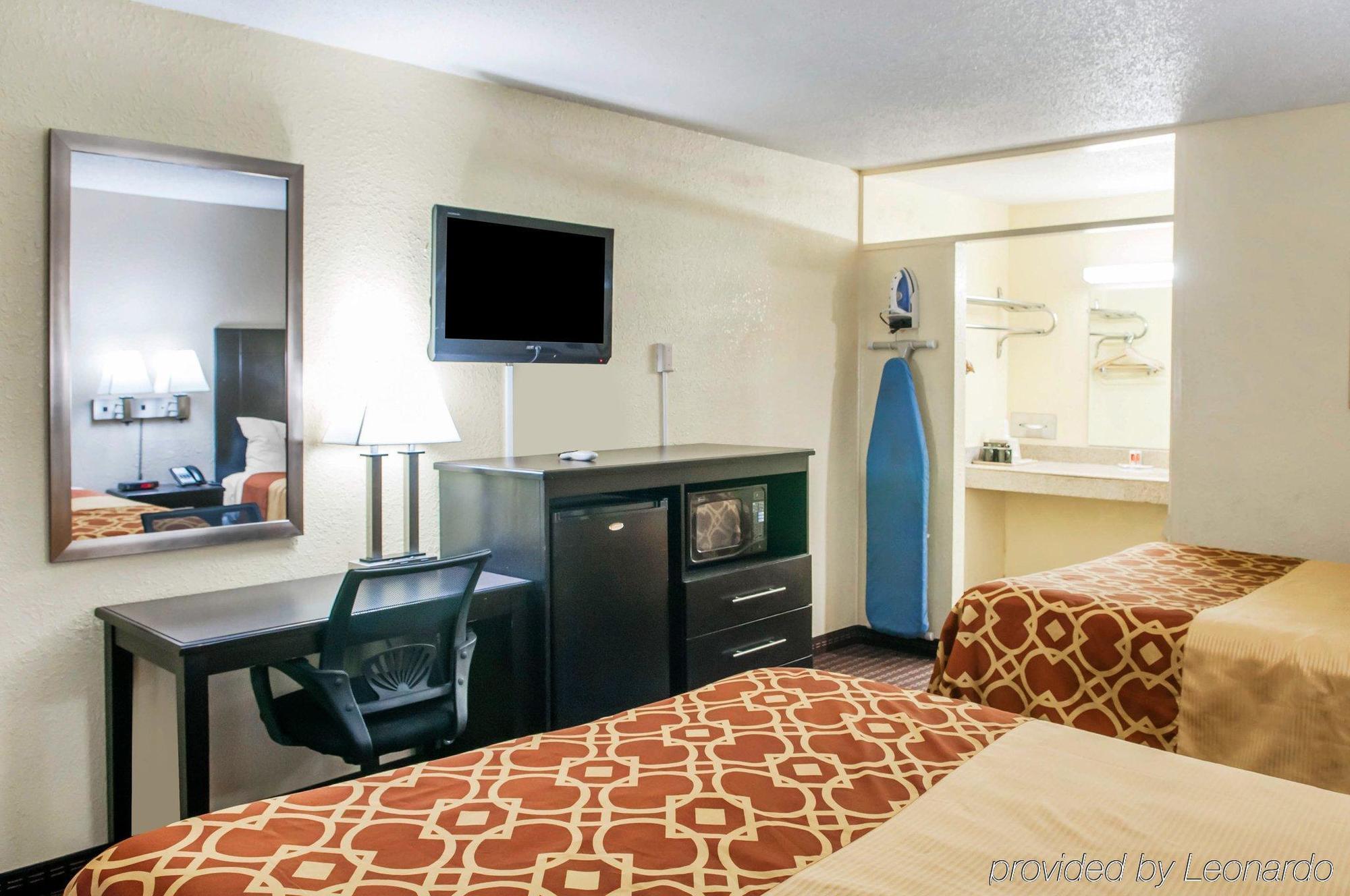 Econo Lodge Carlsbad Caverns Area מראה חיצוני תמונה