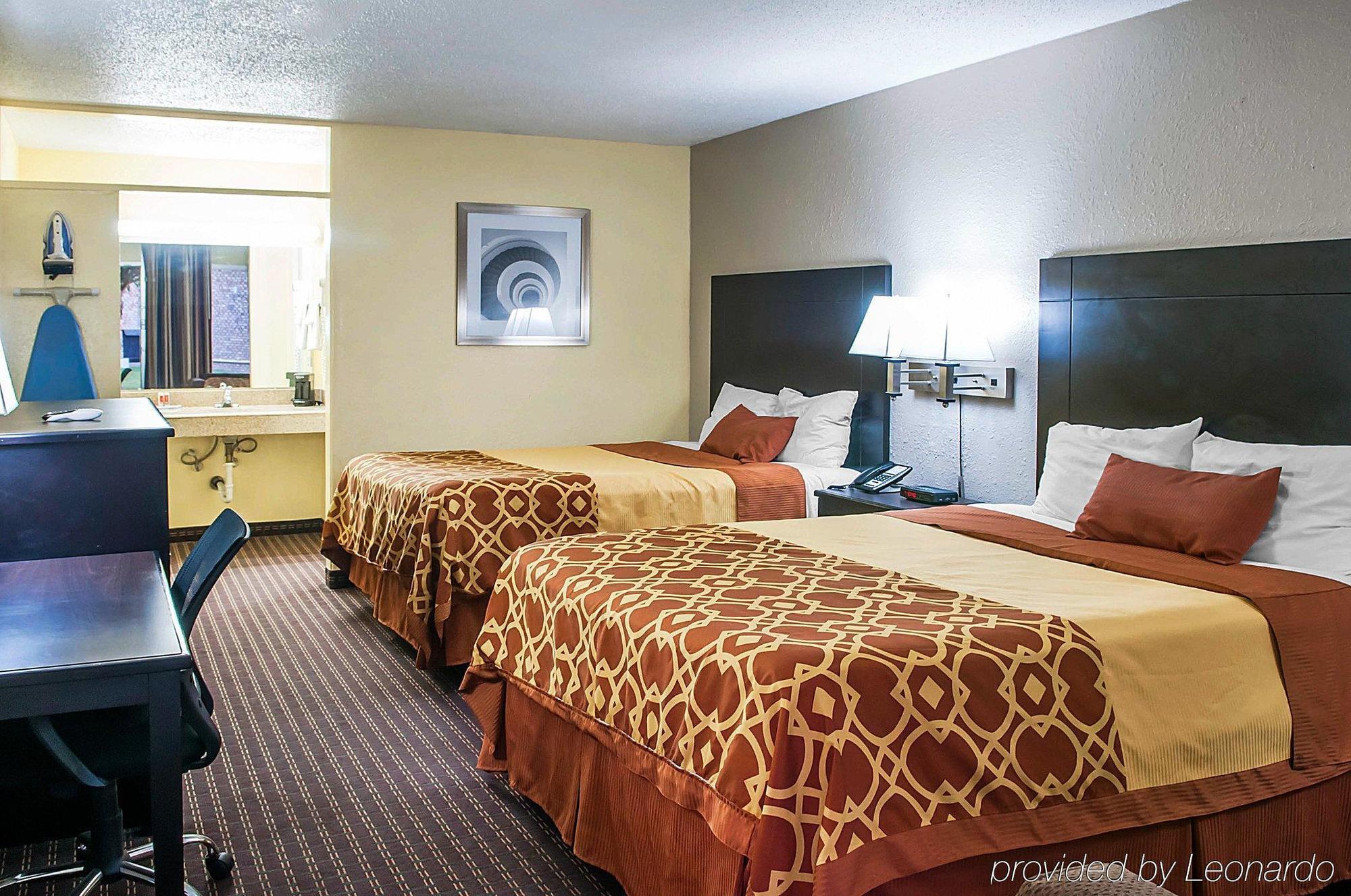 Econo Lodge Carlsbad Caverns Area מראה חיצוני תמונה