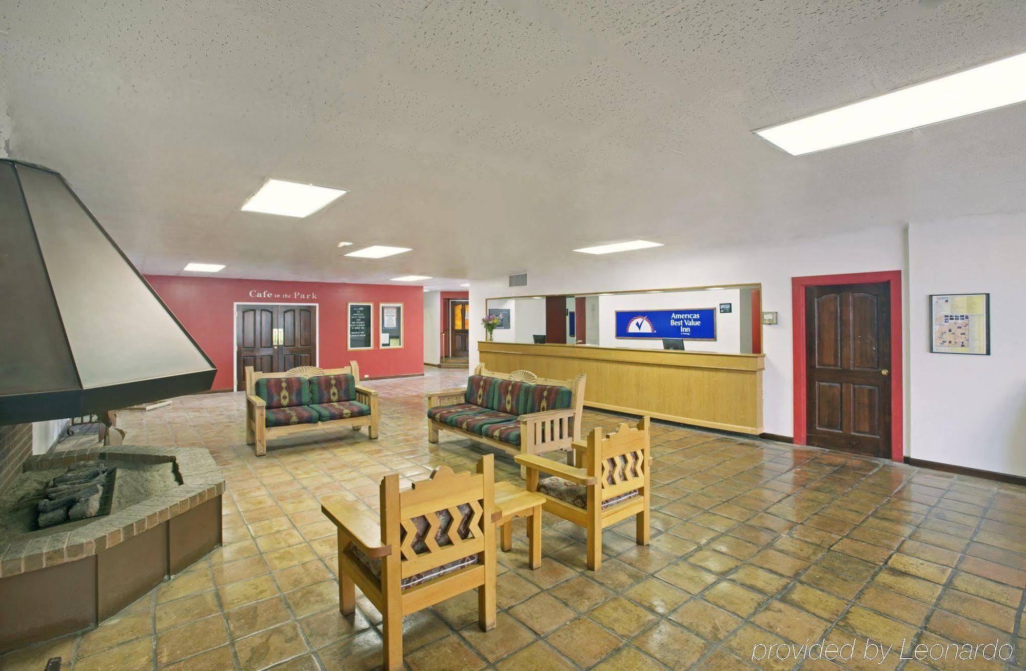 Econo Lodge Carlsbad Caverns Area מראה פנימי תמונה